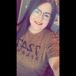 Meet your Posher, Christy